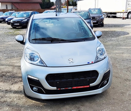 Peugeot 107 cena 18950 przebieg: 167000, rok produkcji 2014 z Trzebiatów małe 407